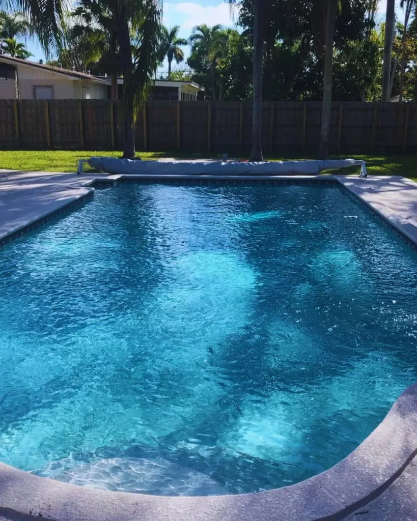 Residential Pool Cleaning and Mainteinance in Miami Florida